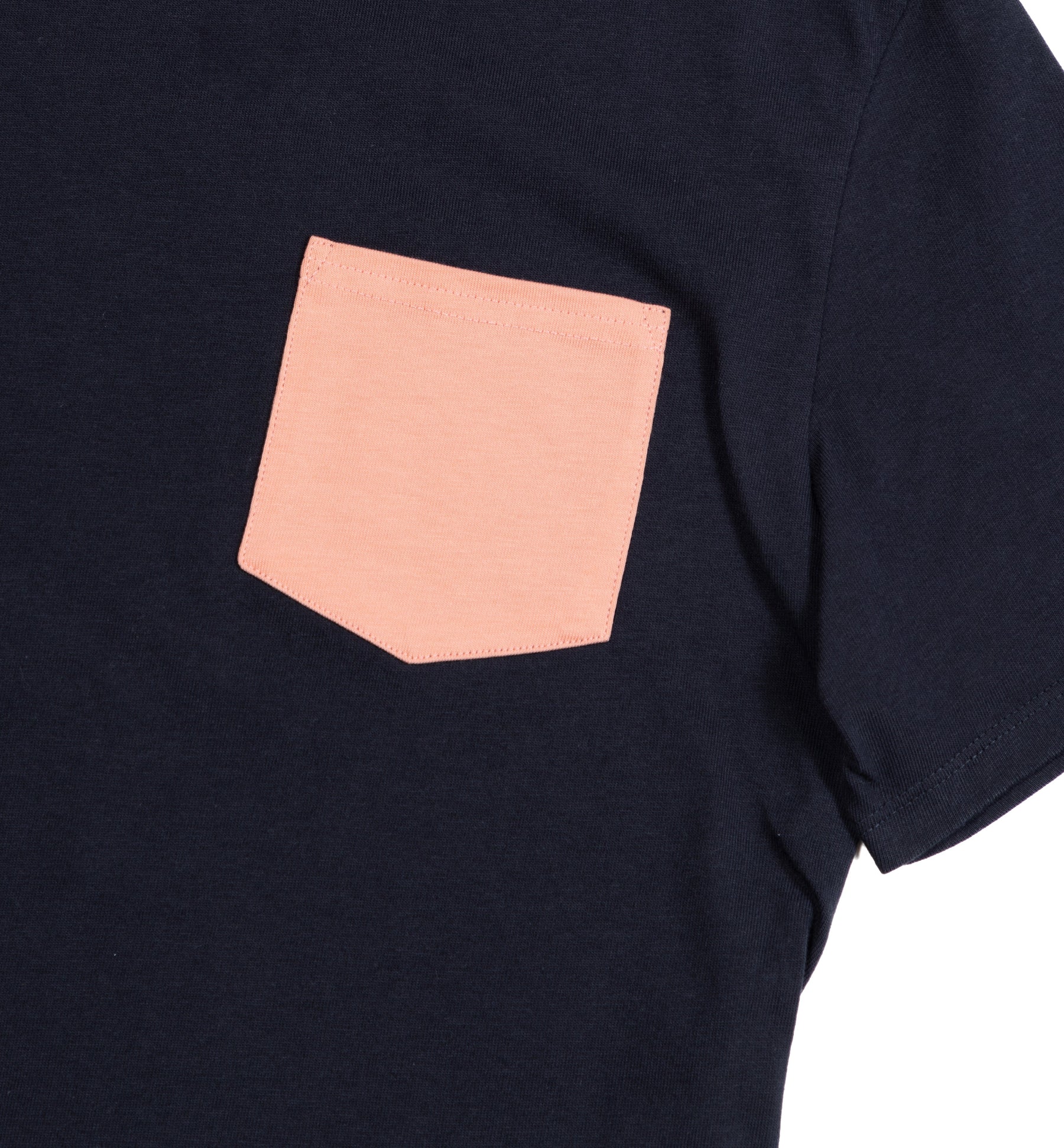 T-shirt marine poche corail