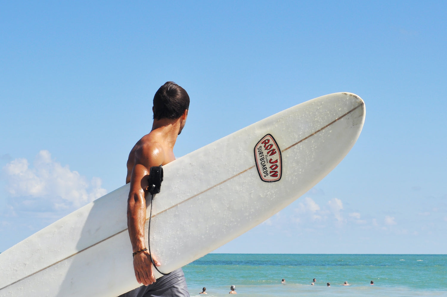 5 vêtements de plage éco-responsables pour homme